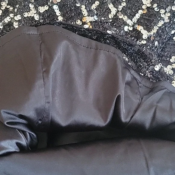 NWT ASTR The Label Carmen Sequin Strapless Mini Dress-Black/Silver - Picture 11 of 13